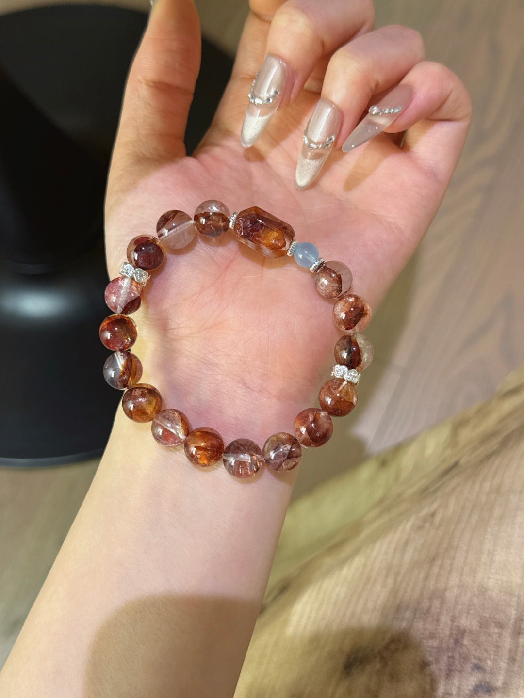 ▫️▪️ Red gum flower aquamarine gum flower with the shape of the bracelet
